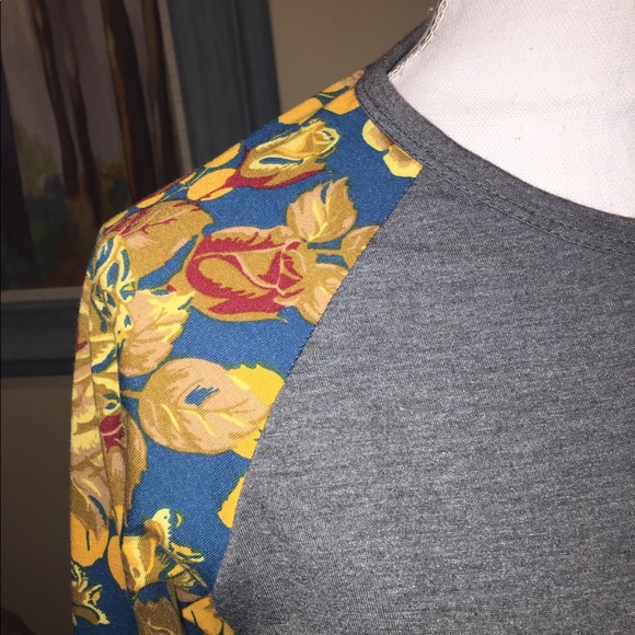 XS LulaRoe Randy - Picture 2 of 4